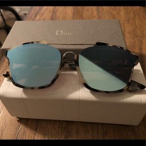 “Dior Abstract” Sunglasses